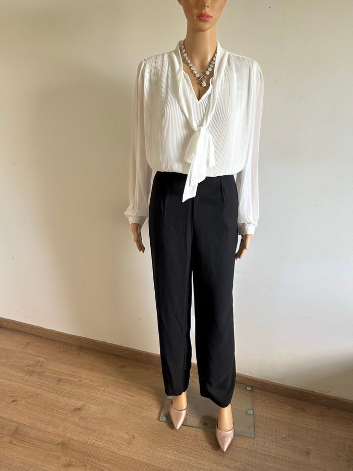 Combinaison noire et blanche neuve Naf Naf taille 38 (valeur 80€) - photo numéro 3