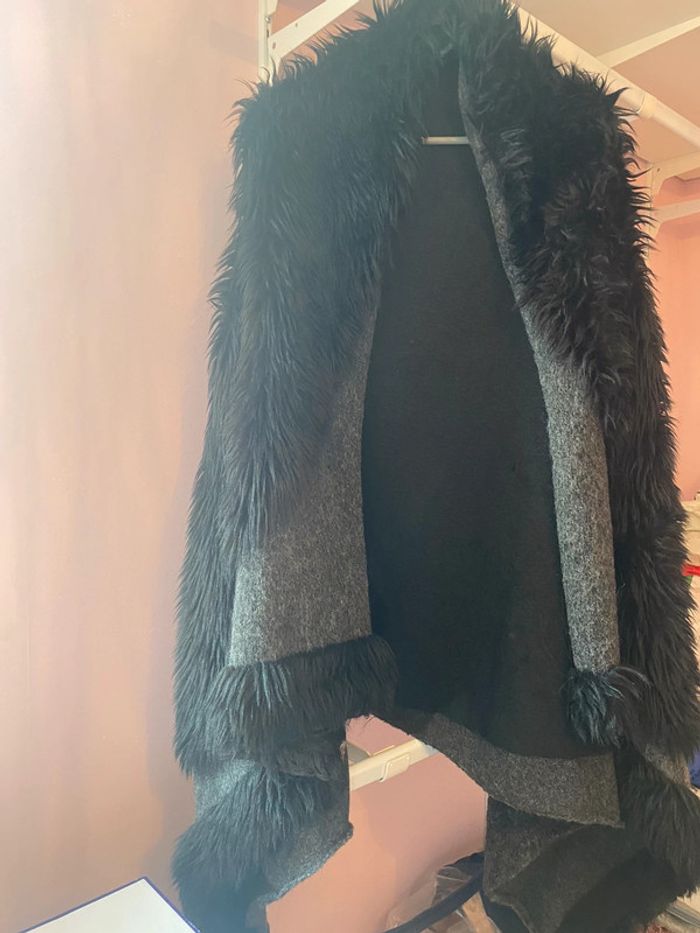 Veste à fourrure sans manche