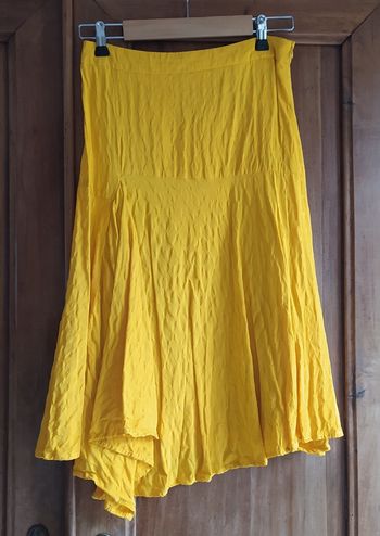 Jupe asymétrique camaïeu taille 36.