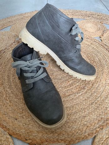 Chaussures grises taille 41