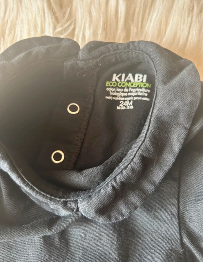 Fille 👧🏻 Tshirt ml a col noir kiabi 24 mois - photo numéro 3