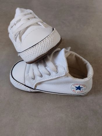 Véritable converse blanche bébé à scratch total pointure 19