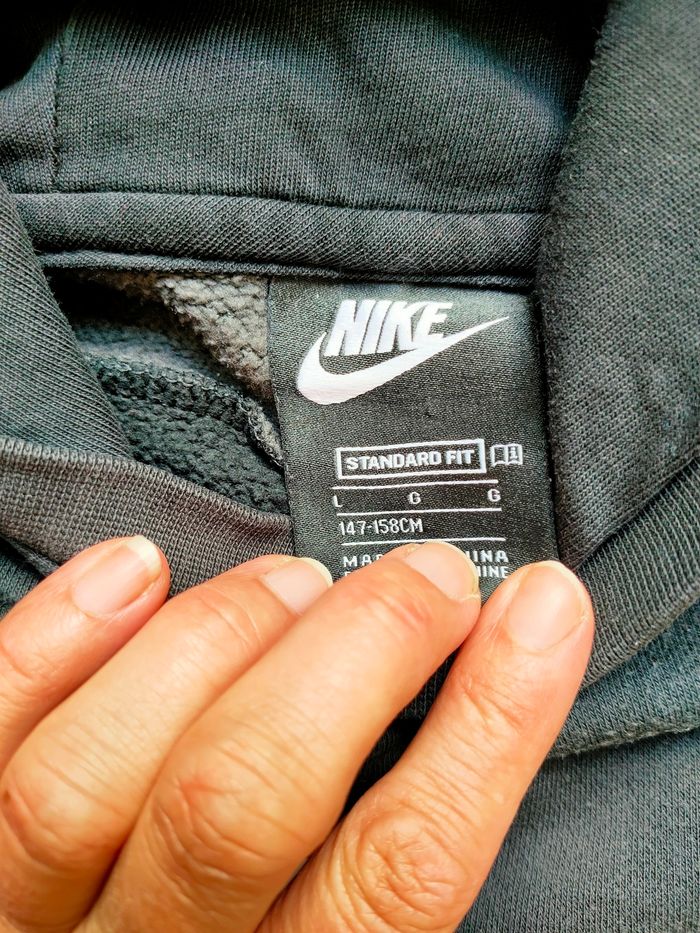 Sweat à capuche Nike noir et gris 12 ans - photo numéro 8