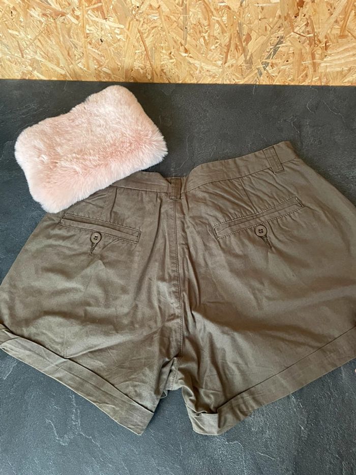 Short femme kaki - photo numéro 2