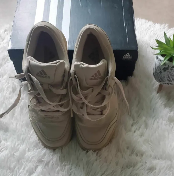 baskets Adidas crème pointure 38 - photo numéro 7