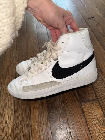 Baskets cuir Nike  Taille 36