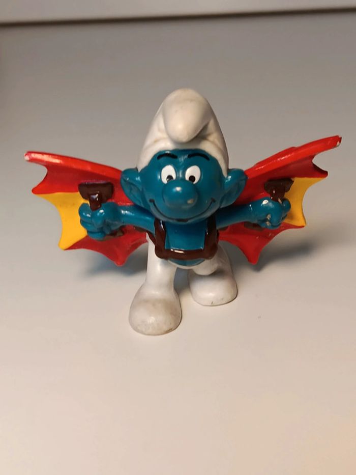Figurine vintage schleich 1978 peyo Schtroumpf ailes volante made in hong kong