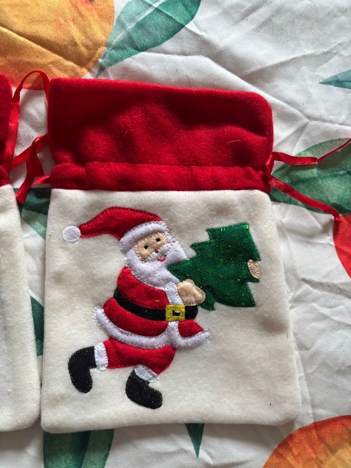 2 pochettes de Noël en tissu - photo numéro 3