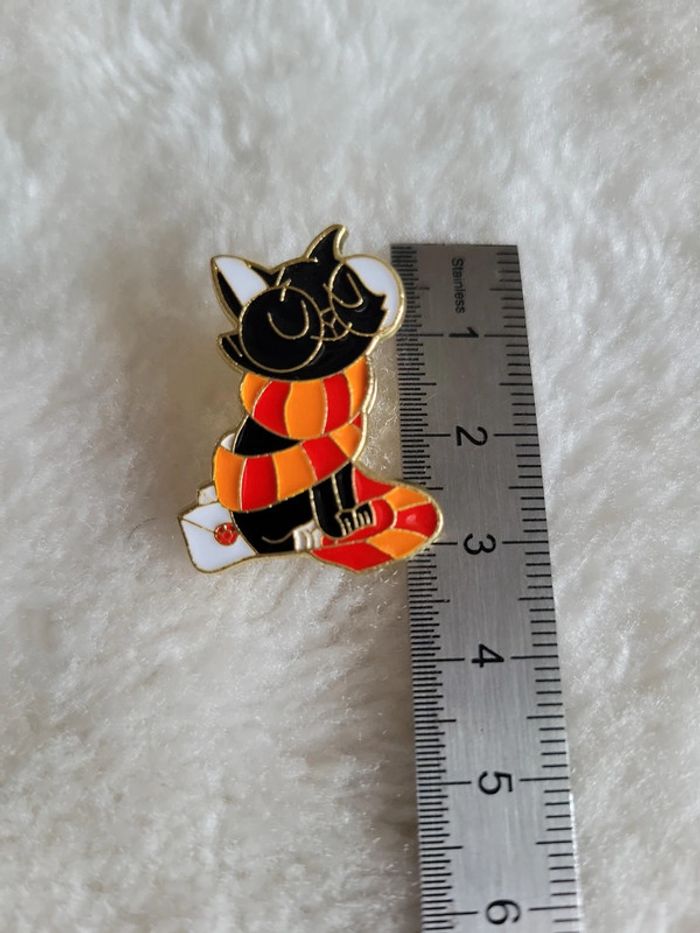 Pin's, broche chat à lunettes - photo numéro 5