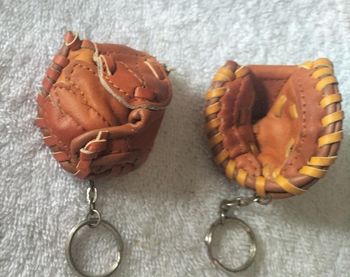 2 porte -cles gant de baseball
