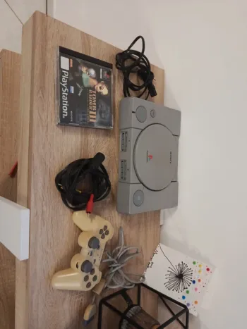PlayStation 1 câble manette tomb raider