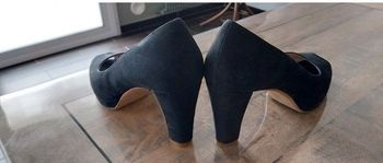 Escarpins noirs bout ouvert