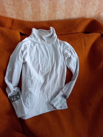 pull 10 ans  col montant