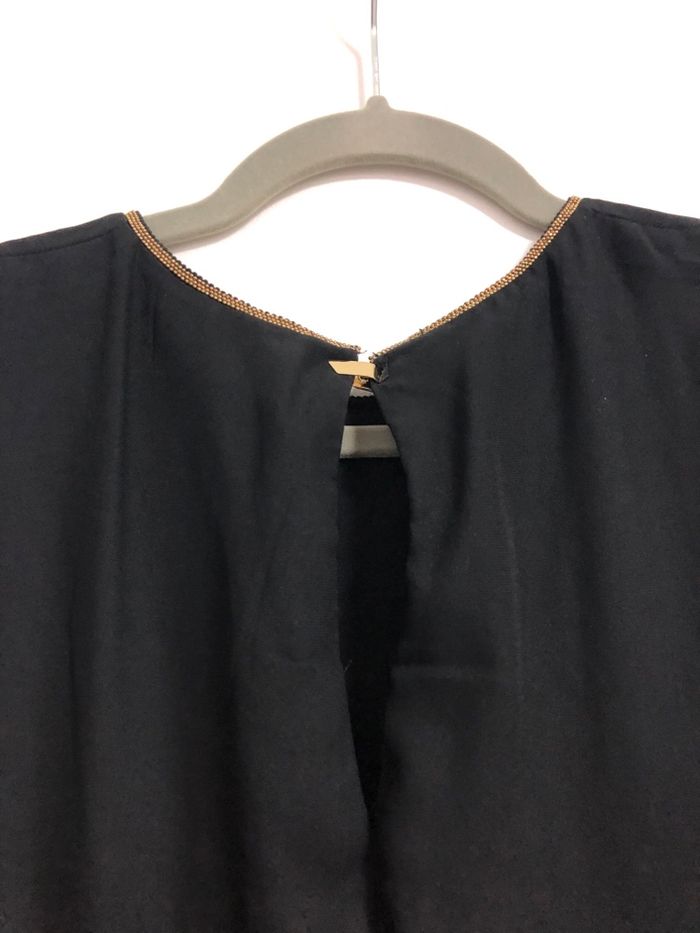 Superbe belle robe classe voile H&M noire et dorée en taille 40 - photo numéro 7