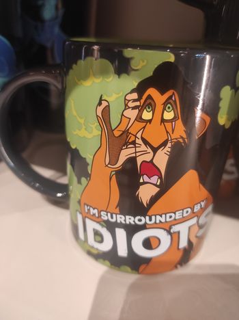 Mug scar Disneyland paris