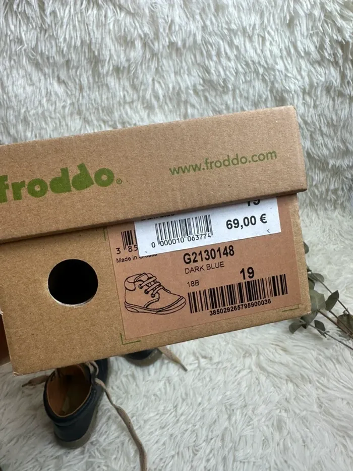 Paire de chaussures bébé Froddo taille 19 - photo numéro 6