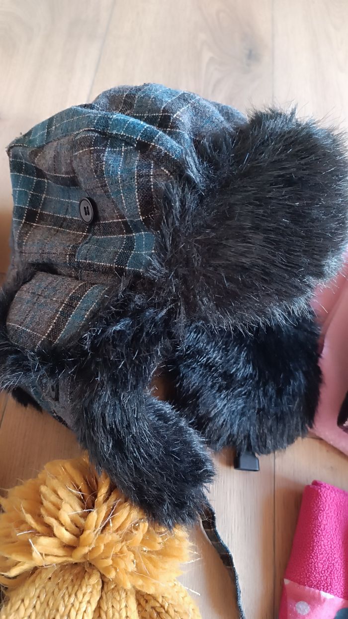 Gros lot de bonnets écharpes gants fille - photo numéro 8