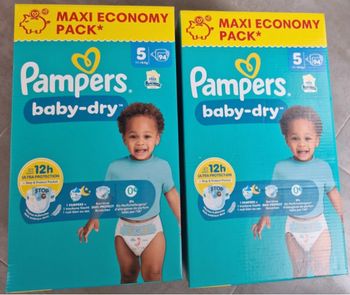Couches Pampers maxi economy pack