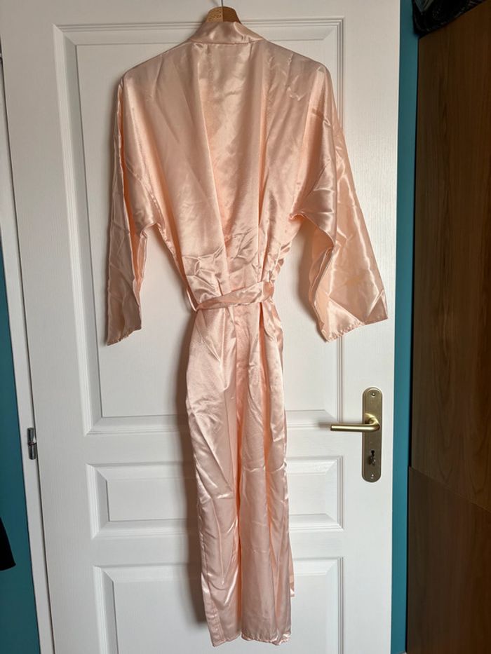 Ensemble robe satinée et son déshabillé kimono - photo numéro 8