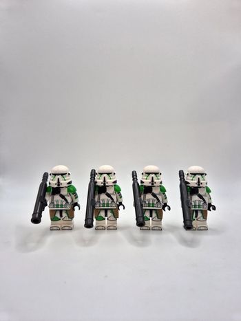 Figurines type lego 4 clones vert star wars