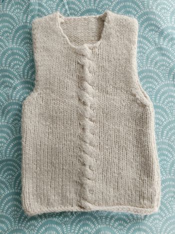 Pull sans manches crème fait main