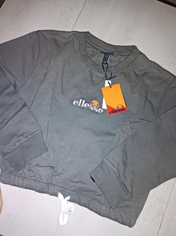Sweat court popsy ellesse taille 40