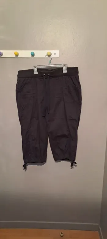 Corsaire femme noir - Marque Spot Basic - Taille 44 - Bon état.