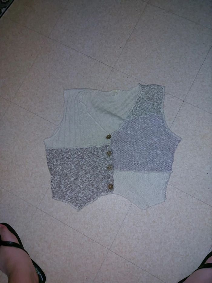 Haut très bon état