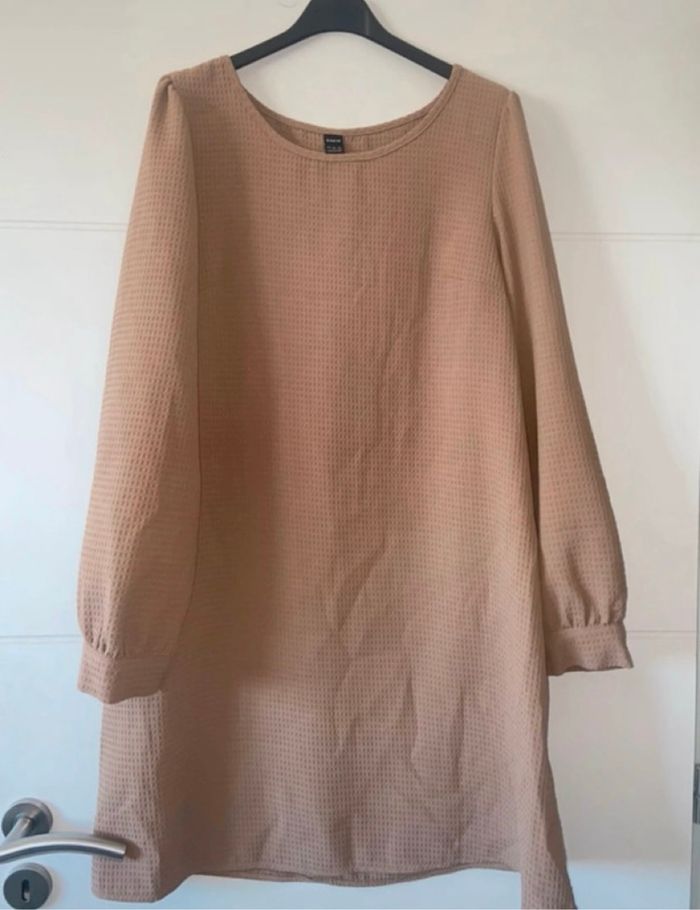 Robe beige taille L
