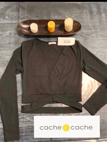 T shirt court ceinture à la taille neuf cache cache