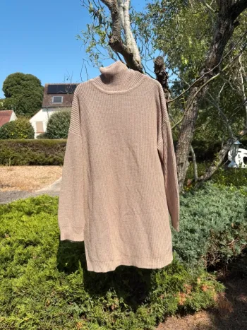 Robe pull large col roulé