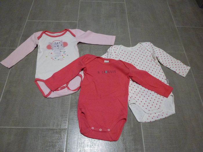 Lot 3 bodies manches longues - 18 mois