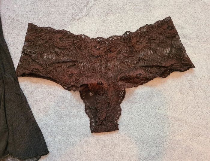 Ensemble dentelle body house noir 38 - photo numéro 3