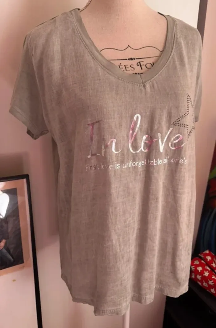 🌿 T-shirt kaki neuf - Angeles Llaz - Lin & détails argentés - Taille M - photo numéro 5