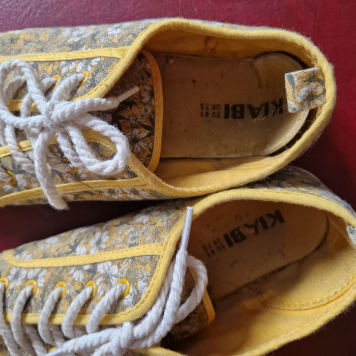 T41 basket toile jaune fleuri - photo numéro 3