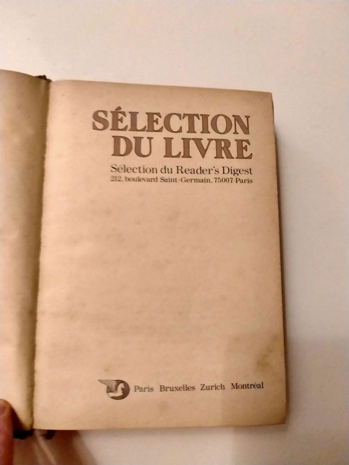 Sélection du Livre Reader’s Digest
Édition ancienne ornée de dorures. - photo numéro 2