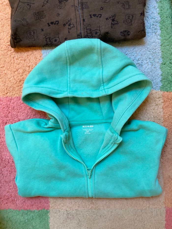 Lot 4 vestes à capuche  Garçon 👦 - 5 ans - TBE - photo numéro 6