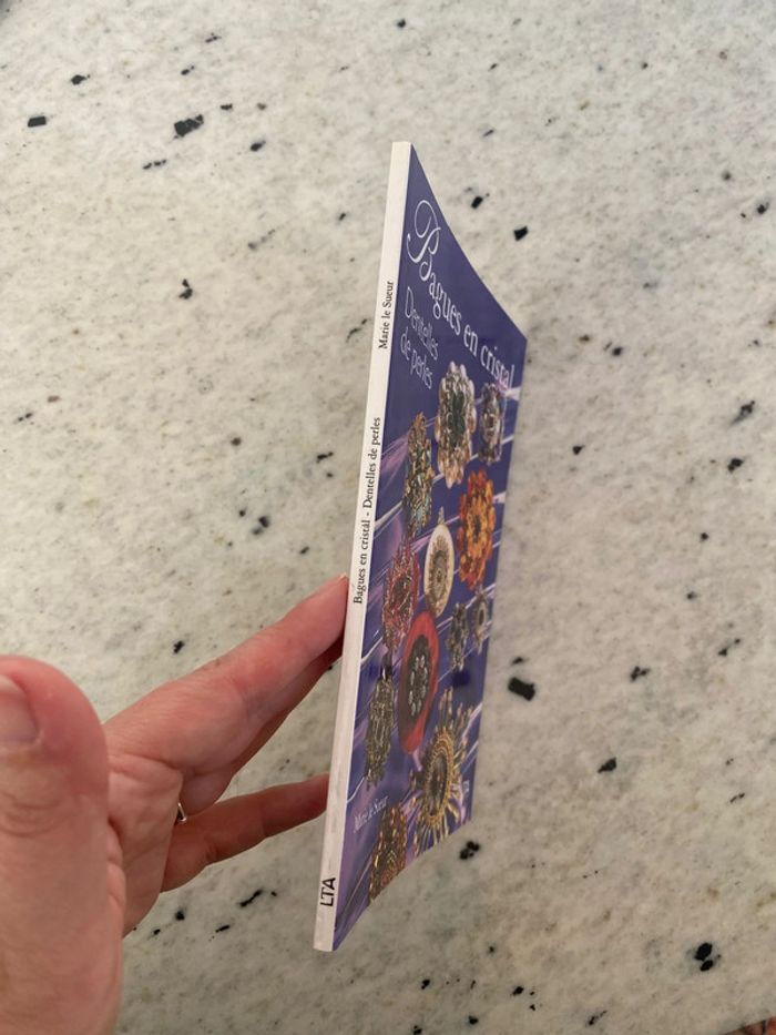 Livre Bagues en cristal - photo numéro 2