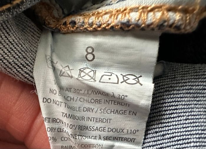 Bermuda Levis 8 ans - photo numéro 5