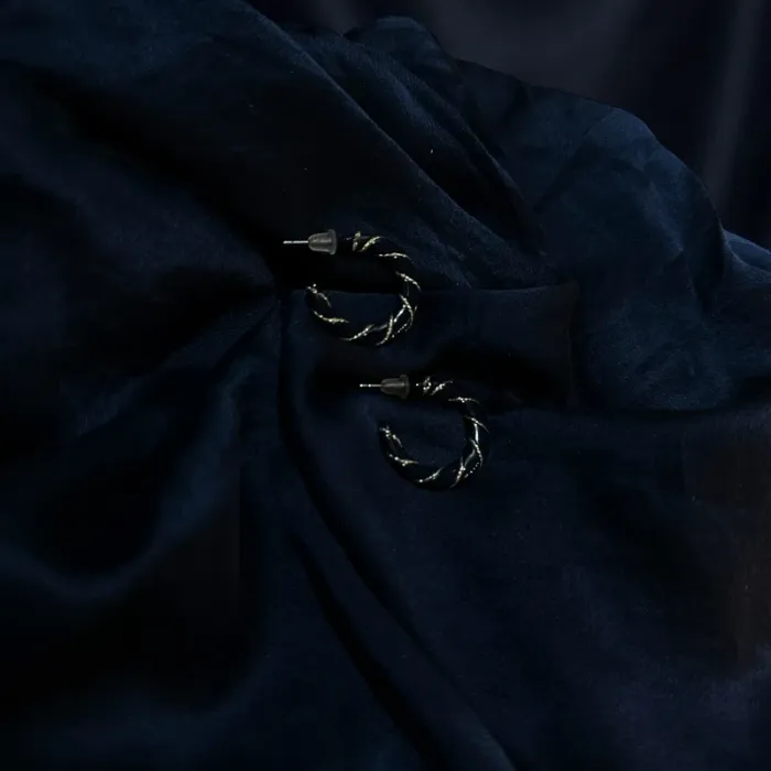 Boucles d’oreilles doré et bleu très foncé