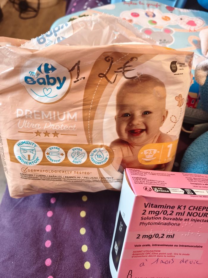 Lot biberons et jouets d'éveil - photo numéro 2