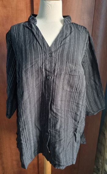 Chemise noir à rayures taille 50-52