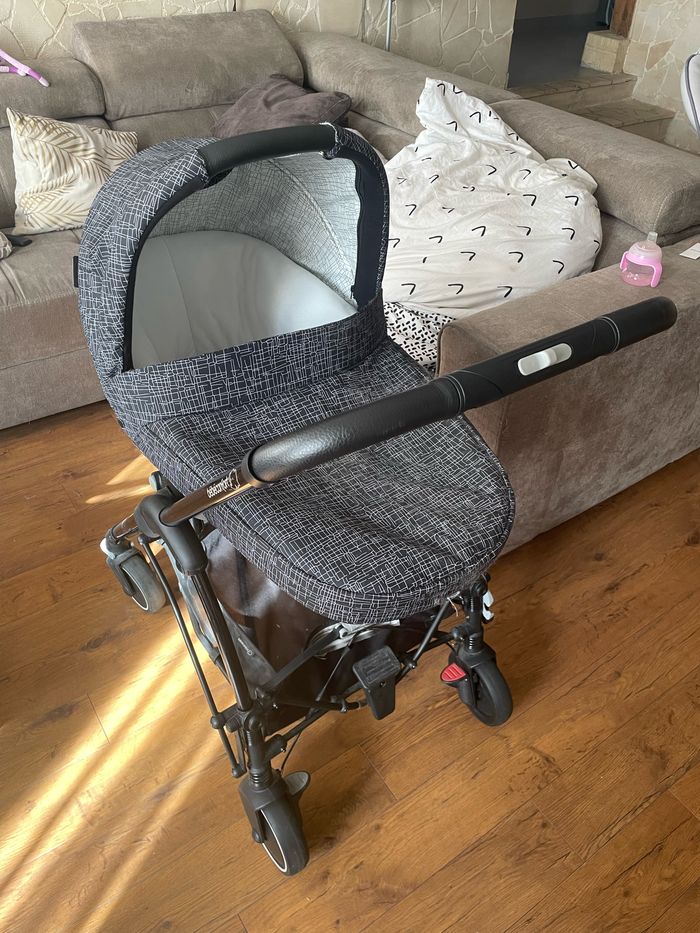 Poussette trio + base voiture - photo numéro 2