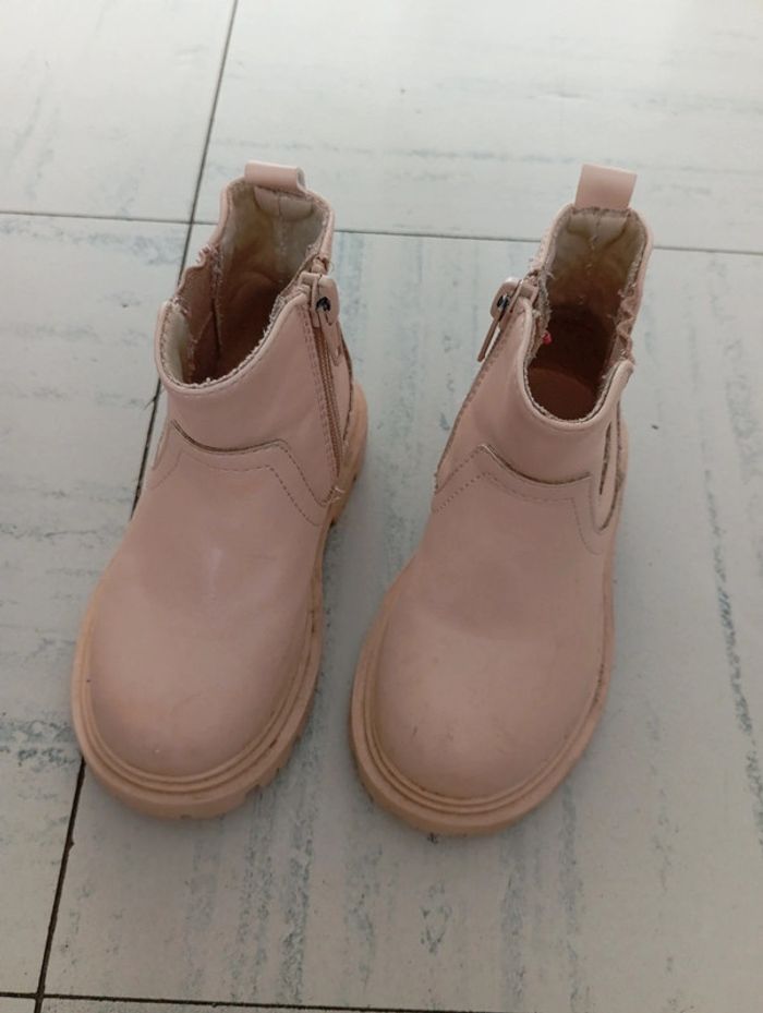 Paire de bottines beiges T23 - photo numéro 2