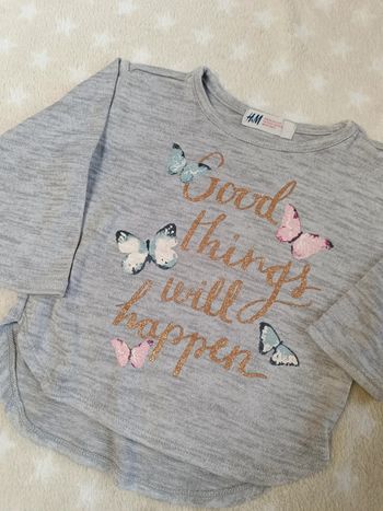 Blouse grise et dorée