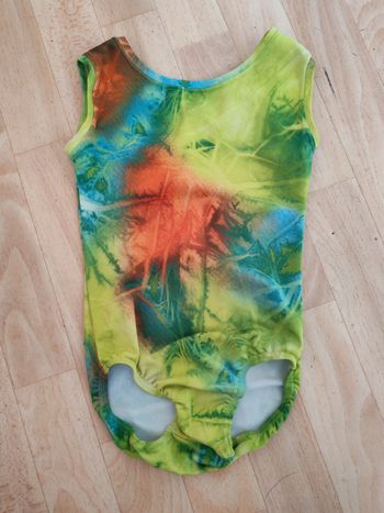Justaucorps de gym coloré – 10 ans – Très bon état