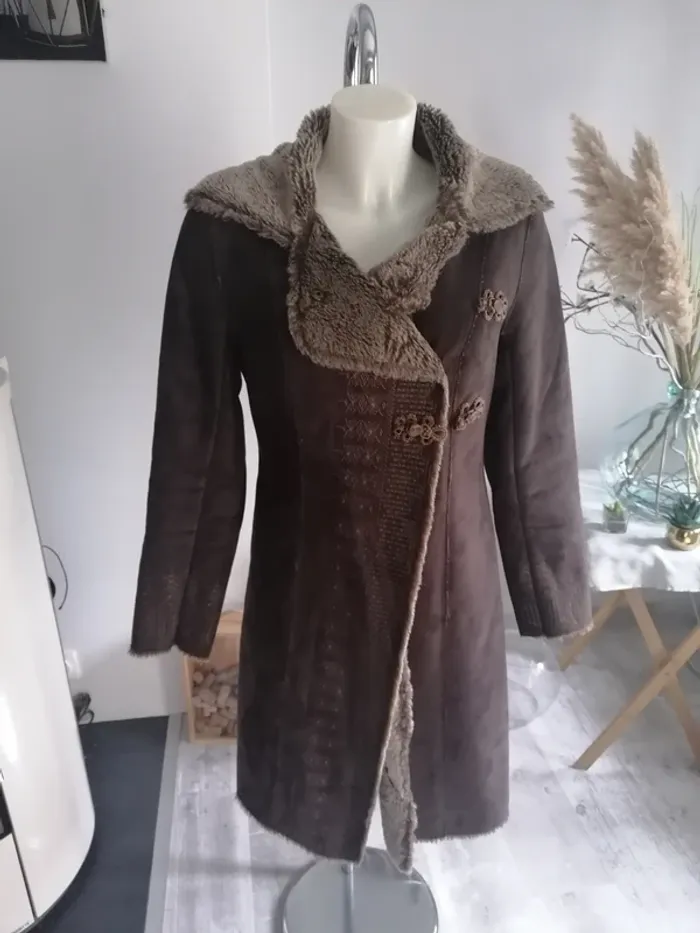 Manteau fausse fourrure promod 38