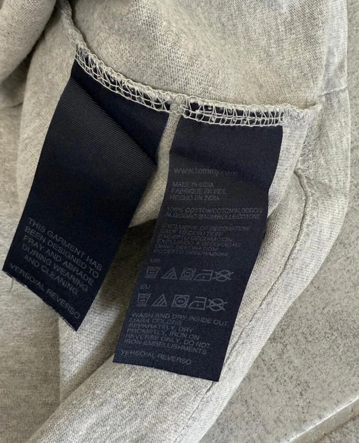 T-shirt Hilfiger Denim homme gris taille L très bon état - photo numéro 8