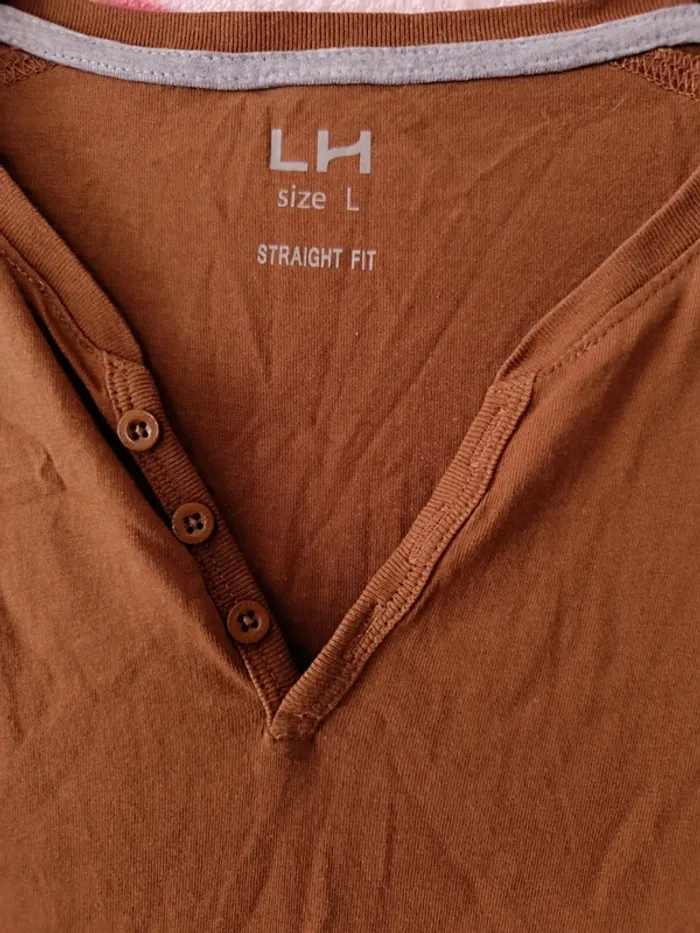 T-shirt marrob col en v taille L - photo numéro 3