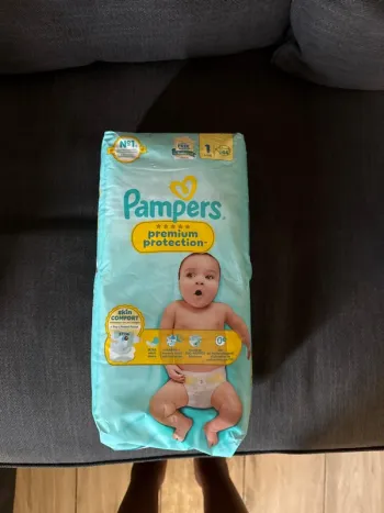 Couches pampers   Diapers prenuim protection 2/5 kilos